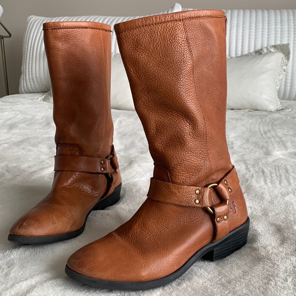 Frye Other - FRYE Harness leather boots YTH 4